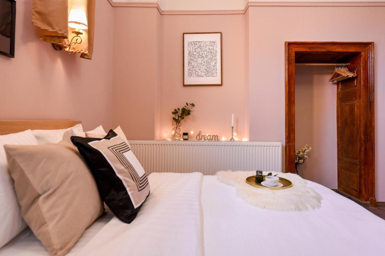 Le Petit & Cosy - Best Location Old Town & Quiet Bucureşti Eksteriør bilde