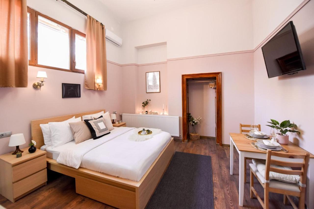 Le Petit & Cosy - Best Location Old Town & Quiet Bucureşti Eksteriør bilde