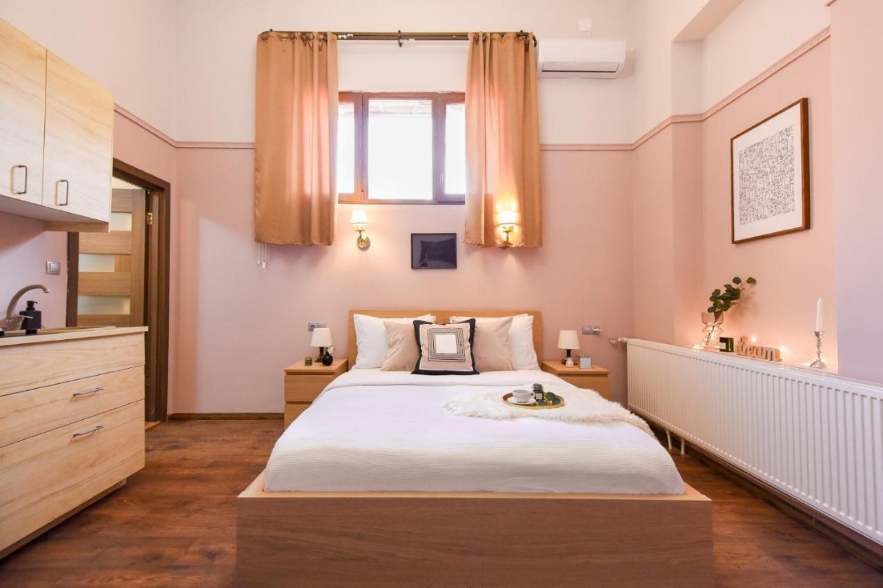 Le Petit & Cosy - Best Location Old Town & Quiet Bucureşti Eksteriør bilde